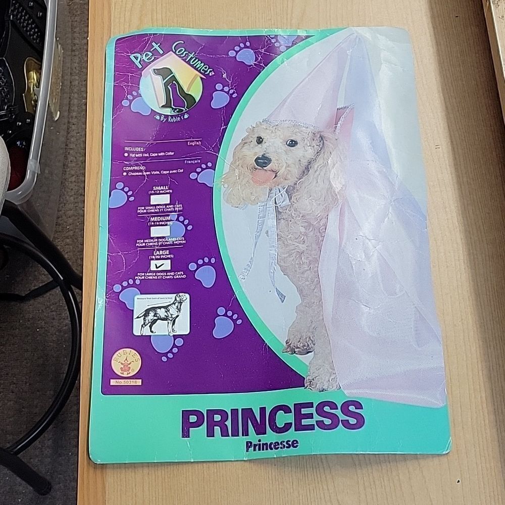 Halloween Princess Pet Costumes‎ Size Large 18-20 inches  By Rubie's